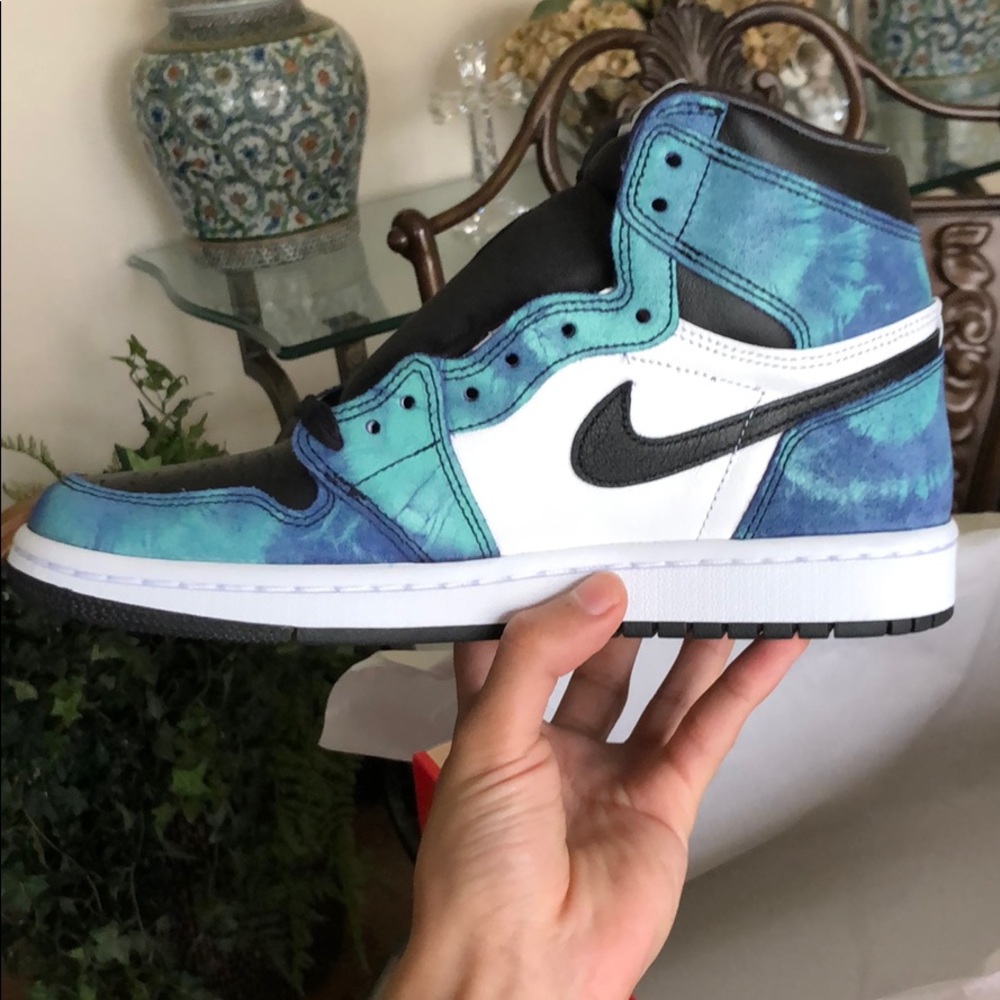 Nike Air Jordan 1 High OG Tie Dye Size 8W / 7M